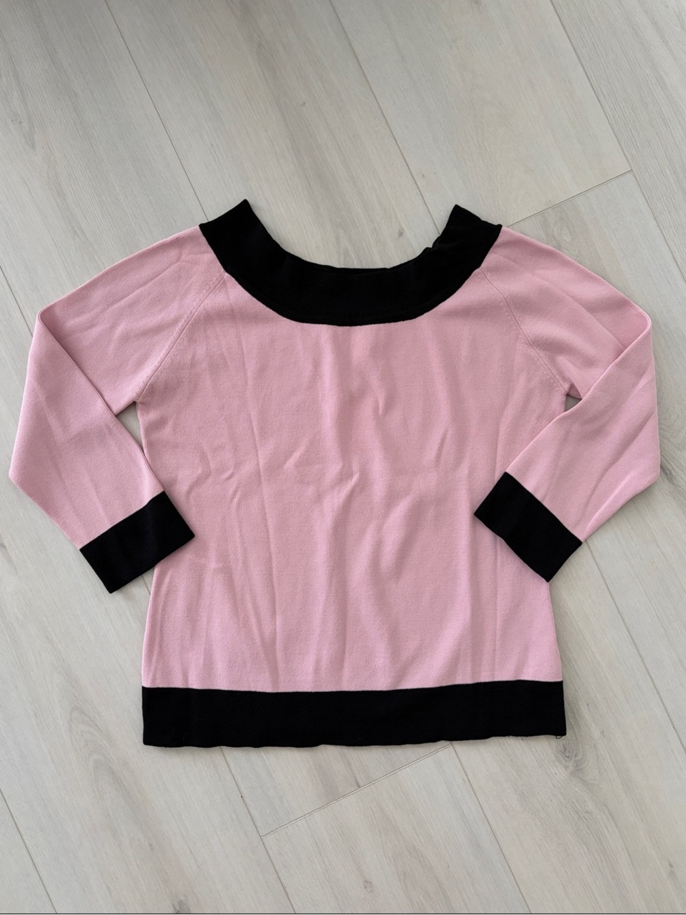 y2k off the shoulder pink and black 3/4 sleeve top